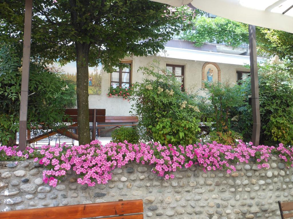 Agriturismo Cassinazza Orsenigo Eksteriør bilde